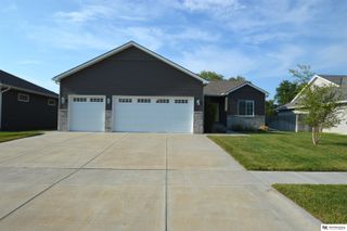 1304 Olivia Drive, Eagle, NE 68347
