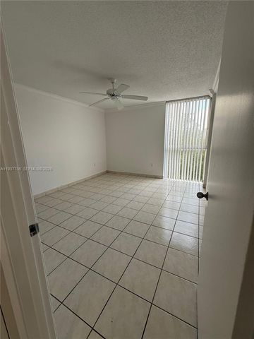 6995 NW 186th St E506, Hialeah, FL 33015
