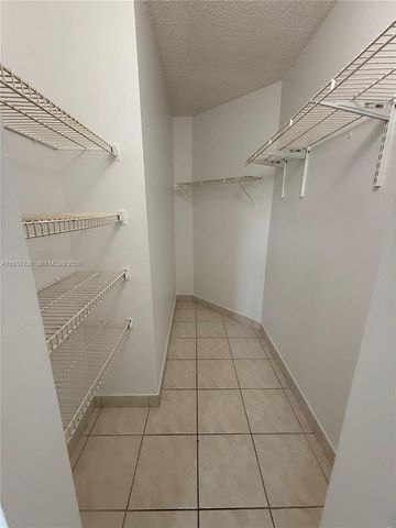 6995 NW 186th St E506, Hialeah, FL 33015