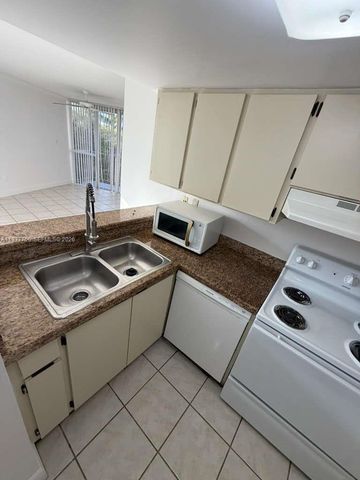 6995 NW 186th St E506, Hialeah, FL 33015