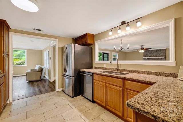 20 Vernonburg Road, Savannah, GA 31419