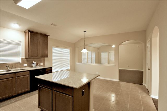 1203 Pecos Pass Drive, Richmond, TX 77406