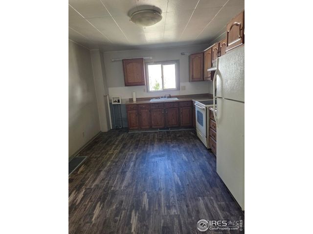 407 Carson St, Brush, CO 80723