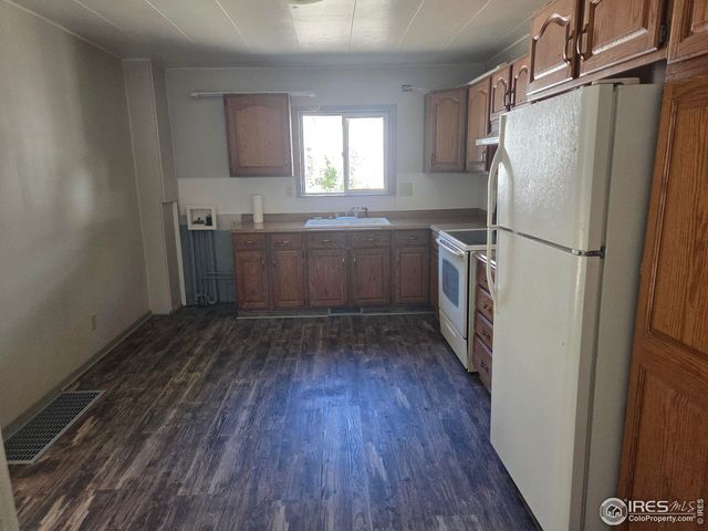 407 Carson St, Brush, CO 80723