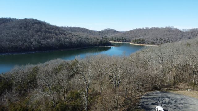 308 Highbridge Dr, Smithville, TN 37166