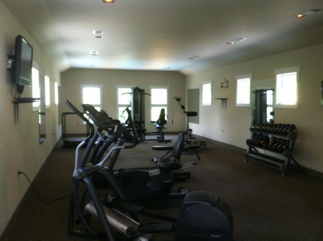 308 Highbridge Dr, Smithville, TN 37166