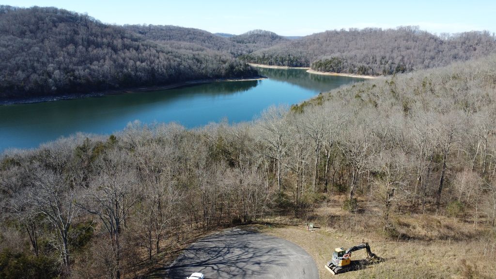 308 Highbridge Dr, Smithville, TN 37166