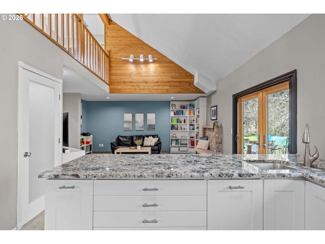 3373 LAVINA Dr, Forest Grove, OR 97116