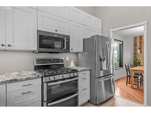 3373 LAVINA Dr, Forest Grove, OR 97116
