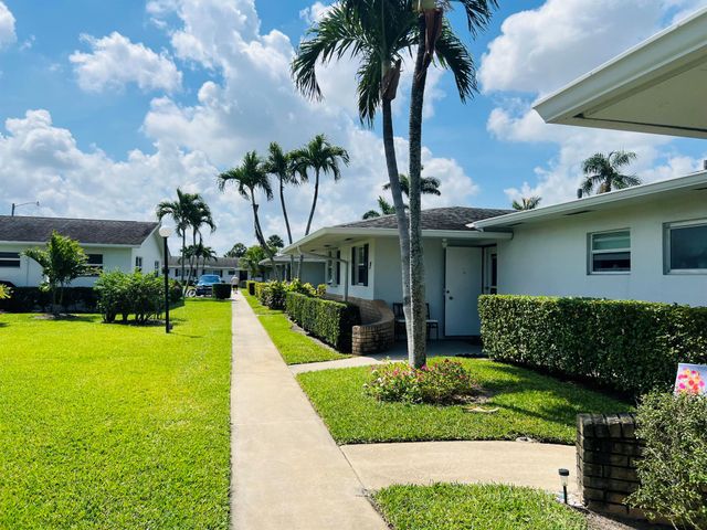 2744 Emory Drive E E, West Palm Beach, FL 33415