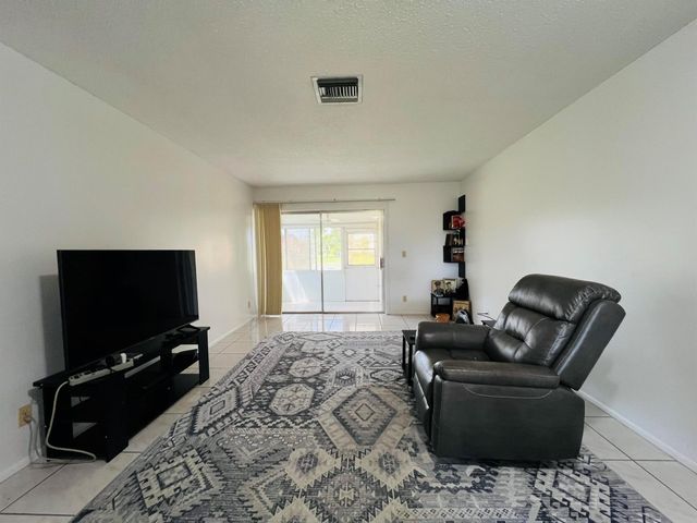 2744 Emory Drive E E, West Palm Beach, FL 33415