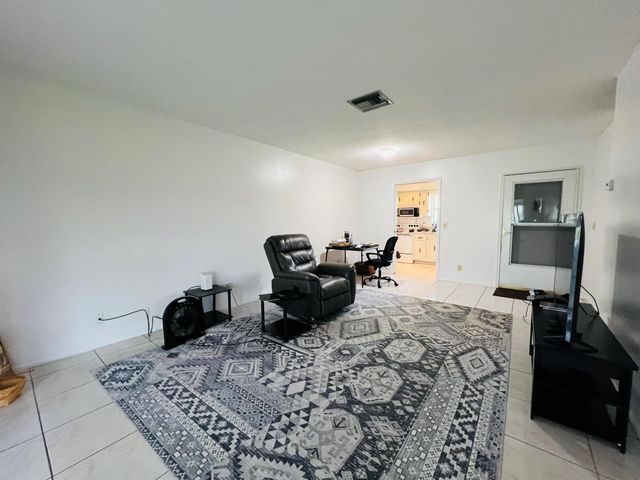 2744 Emory Drive E E, West Palm Beach, FL 33415