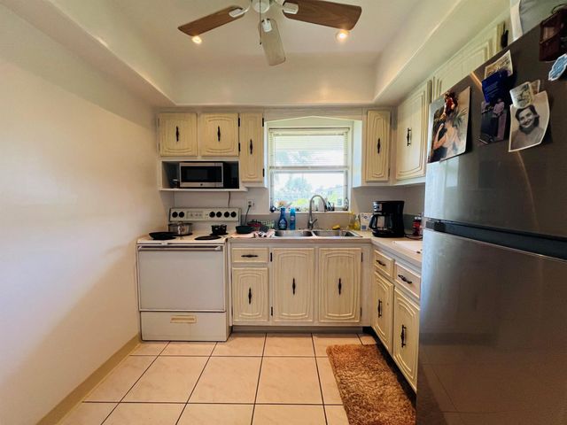 2744 Emory Drive E E, West Palm Beach, FL 33415