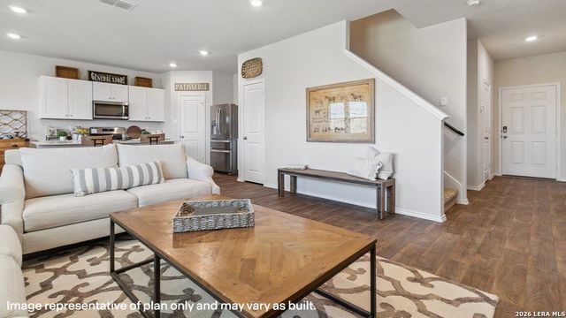 1551 Esmeralda Grv, San Antonio, TX 78253