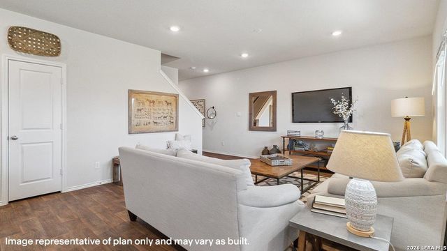 1551 Esmeralda Grv, San Antonio, TX 78253