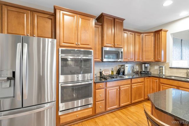 111 Camelot Drive, West Seneca, NY 14224