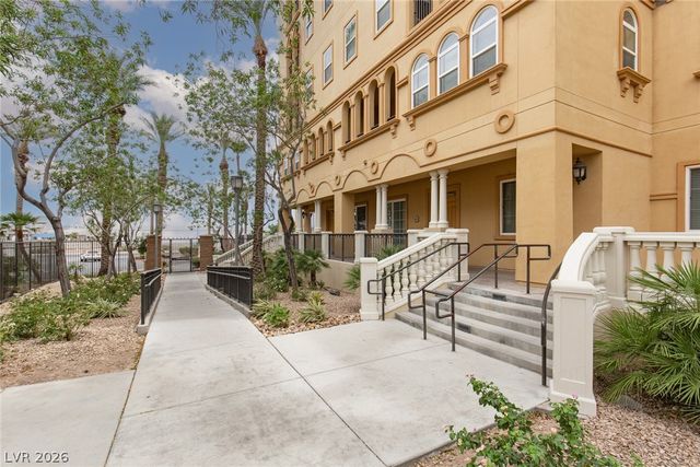 2405 West Serene Avenue 522, Las Vegas, NV 89123