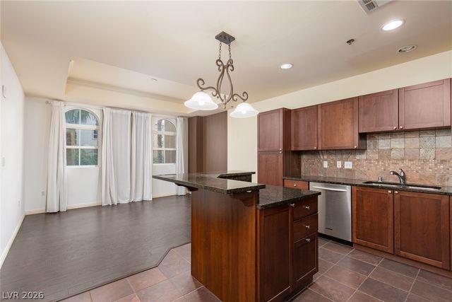 2405 West Serene Avenue 522, Las Vegas, NV 89123