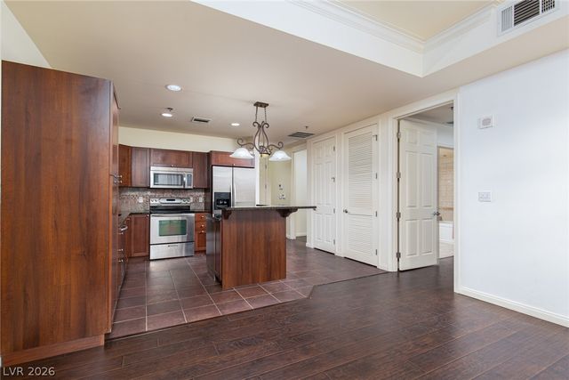 2405 West Serene Avenue 522, Las Vegas, NV 89123