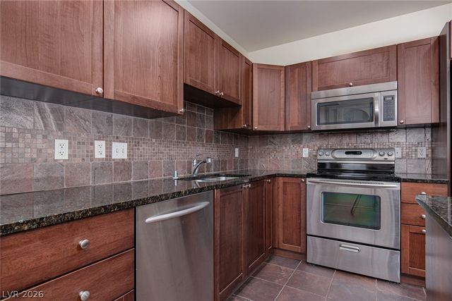 2405 West Serene Avenue 522, Las Vegas, NV 89123