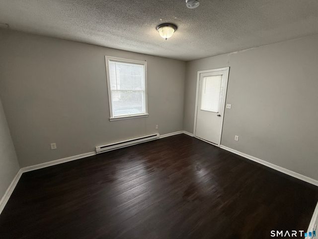 52 Crown Street, Naugatuck, CT 06770