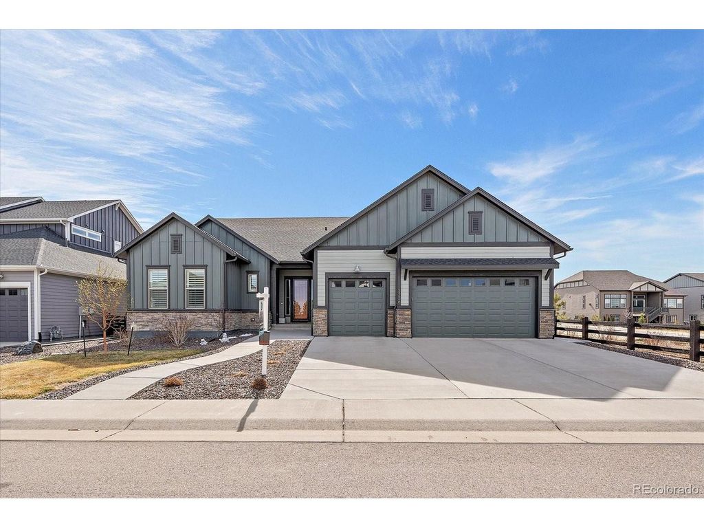 3236 Offbeaten Pl, Castle Rock, CO 80108