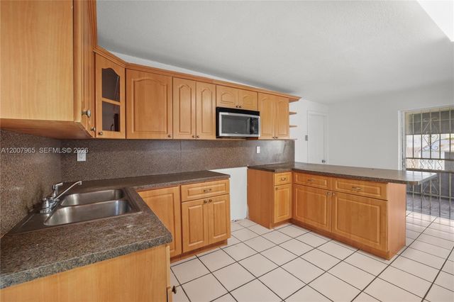 3720 NW 20th Ct 0, Miami, FL 33142