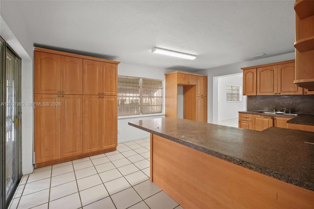 3720 NW 20th Ct 0, Miami, FL 33142