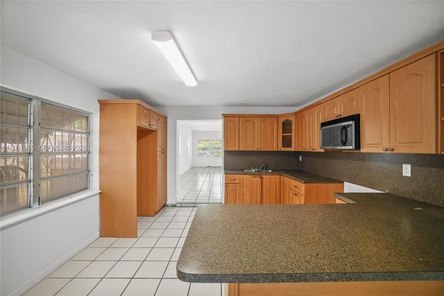 3720 NW 20th Ct 0, Miami, FL 33142