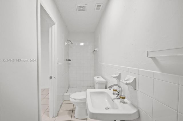 3720 NW 20th Ct 0, Miami, FL 33142