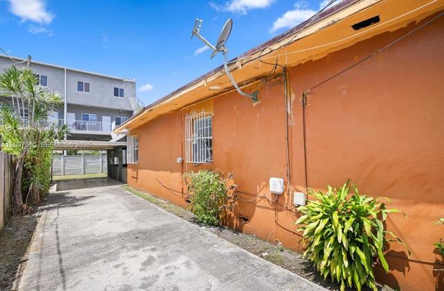 3720 NW 20th Ct 0, Miami, FL 33142