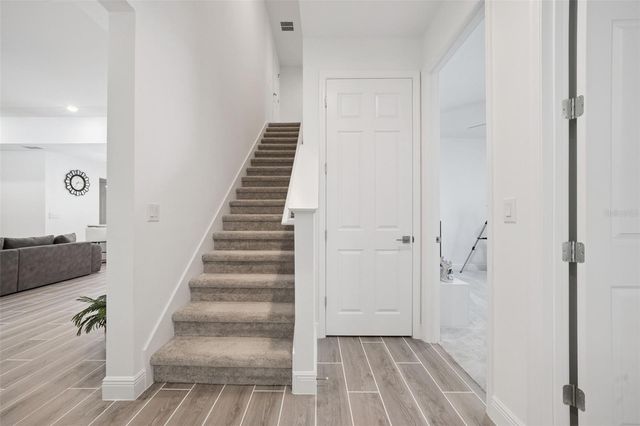 5897 SIERRA CROWN STREET, Mount Dora, FL 32757