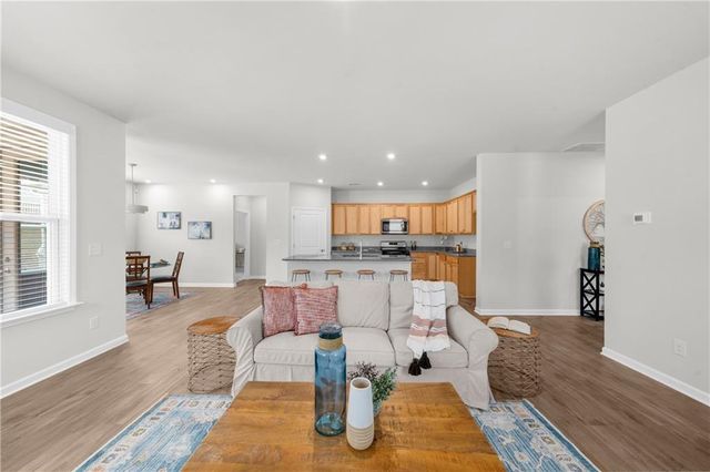 6451 Crest Brook Way, Buford, GA 30518