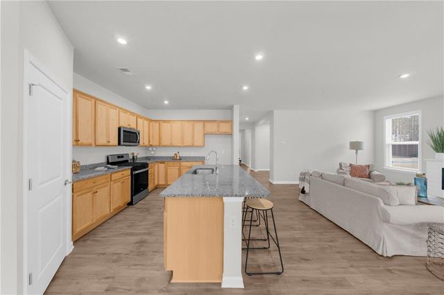 6451 Crest Brook Way, Buford, GA 30518