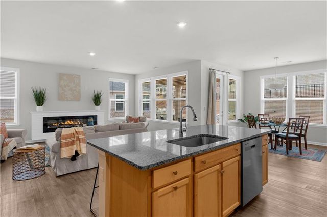 6451 Crest Brook Way, Buford, GA 30518