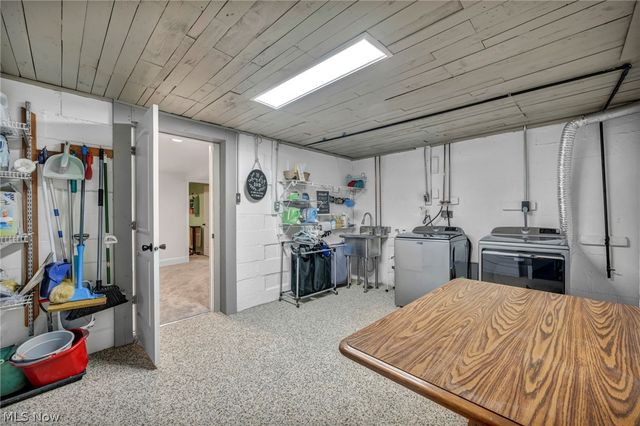 9753 Prospect Road, Strongsville, OH 44149