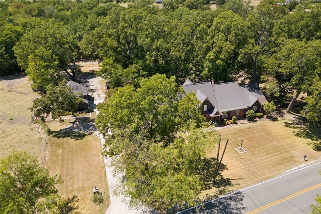 325 S Larkin Road, Sunnyvale, TX 75182