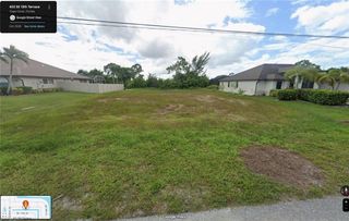 402 SE 13th TER, Cape Coral, FL 33990