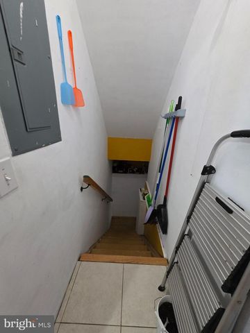 25 COLUMBIA AVE, Trenton, NJ 08618