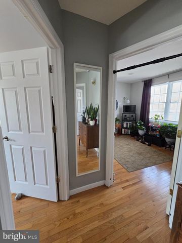 25 COLUMBIA AVE, Trenton, NJ 08618