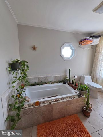 25 COLUMBIA AVE, Trenton, NJ 08618