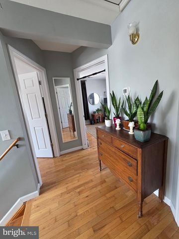 25 COLUMBIA AVE, Trenton, NJ 08618