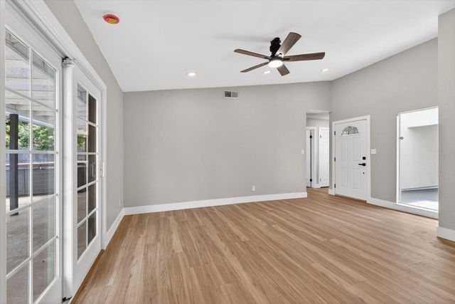 2235 S Whitney Blvd, Rocklin, CA 95677