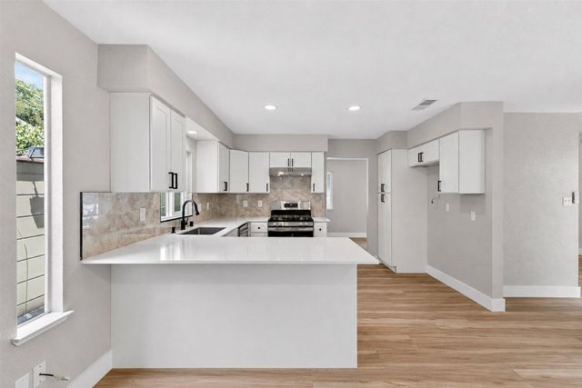 2235 S Whitney Blvd, Rocklin, CA 95677