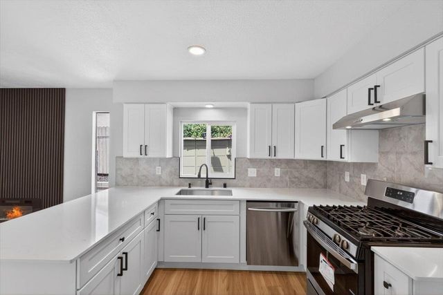 2235 S Whitney Blvd, Rocklin, CA 95677