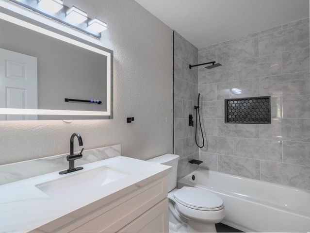 2235 S Whitney Blvd, Rocklin, CA 95677