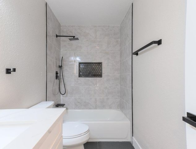 2235 S Whitney Blvd, Rocklin, CA 95677