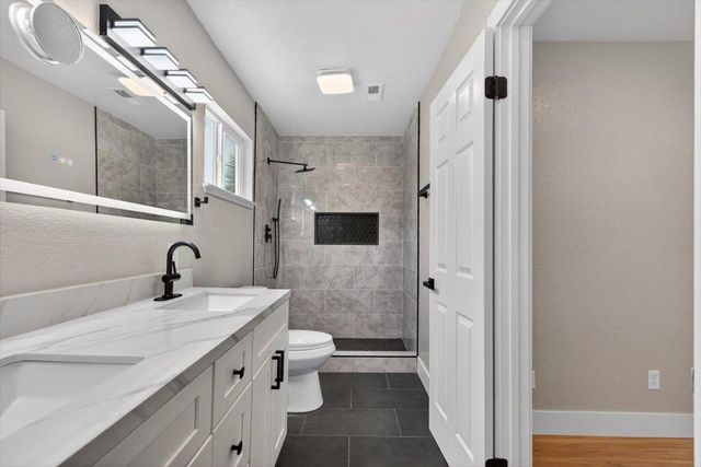 2235 S Whitney Blvd, Rocklin, CA 95677