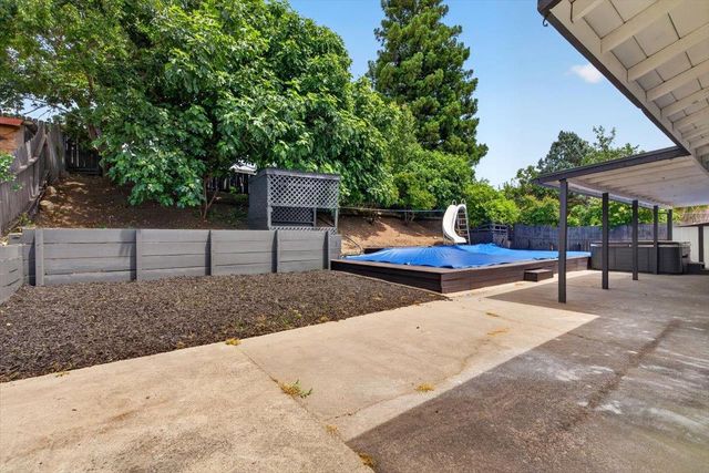 2235 S Whitney Blvd, Rocklin, CA 95677