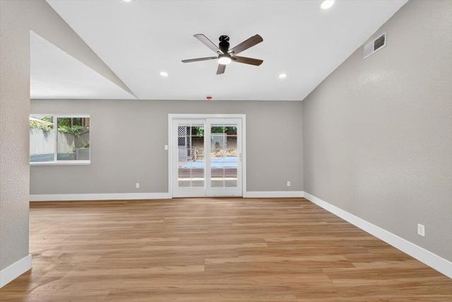 2235 S Whitney Blvd, Rocklin, CA 95677
